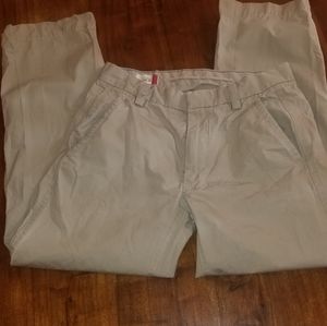 GAP Khakis straight fit 32/30
